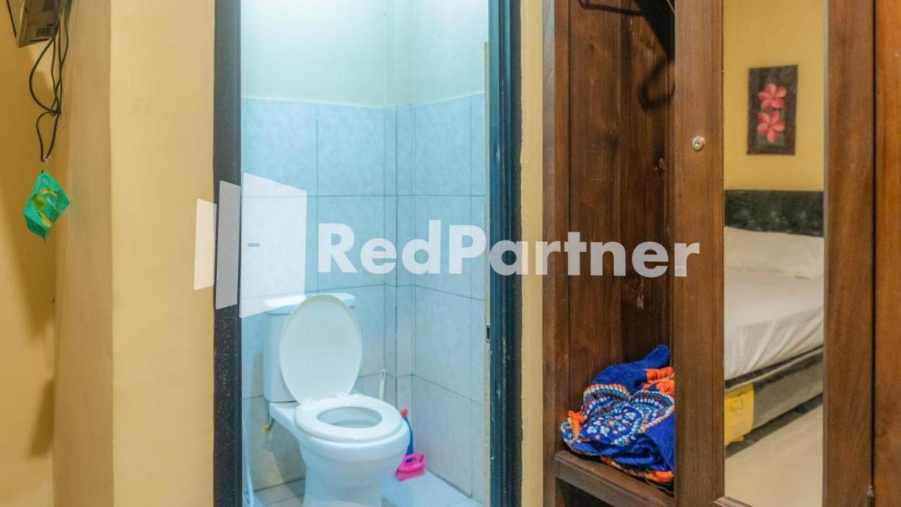 Vandhela Homestay Syariah Mitra Reddoorz Surabaya Ngoại thất bức ảnh