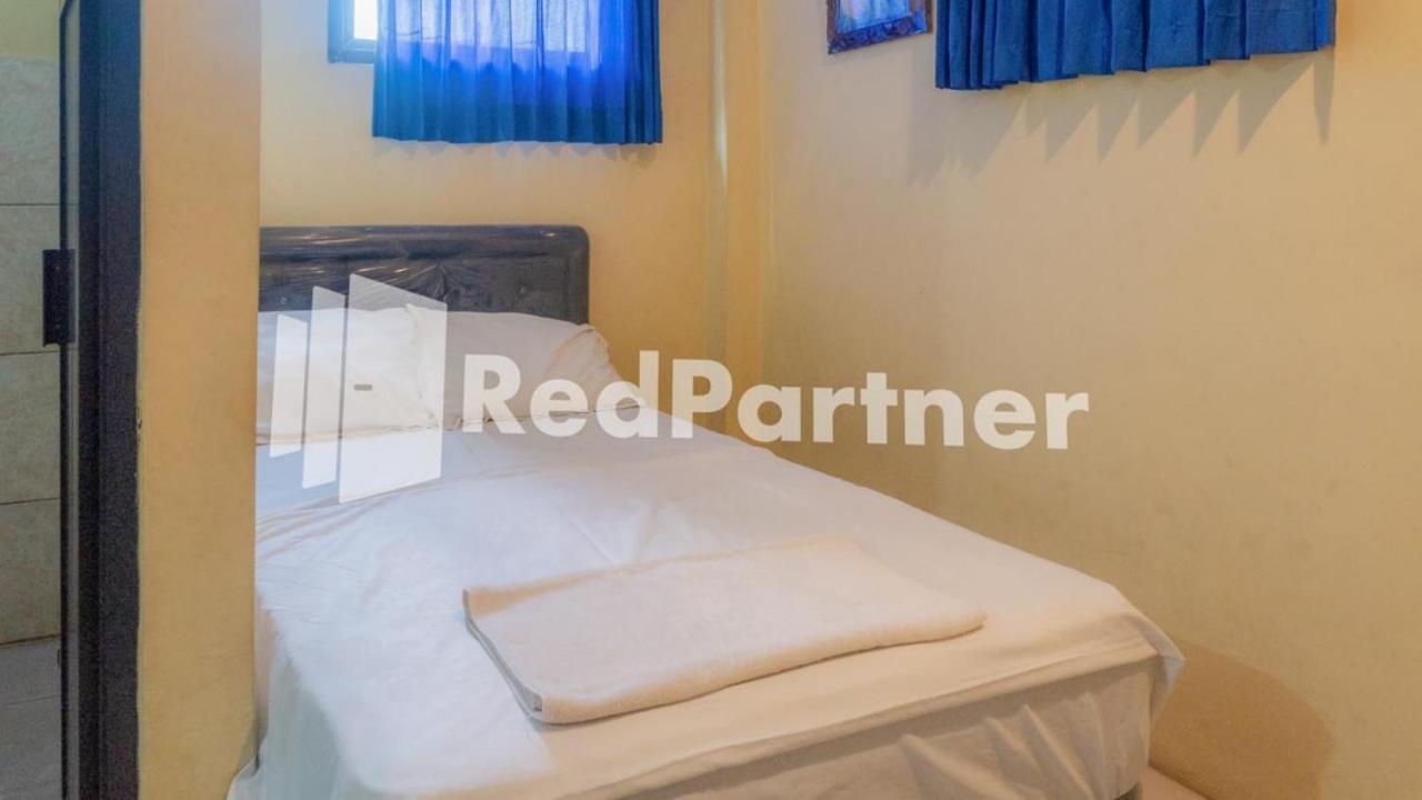 Vandhela Homestay Syariah Mitra Reddoorz Surabaya Ngoại thất bức ảnh