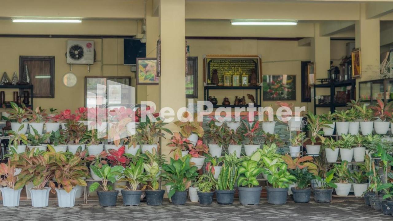 Vandhela Homestay Syariah Mitra Reddoorz Surabaya Ngoại thất bức ảnh